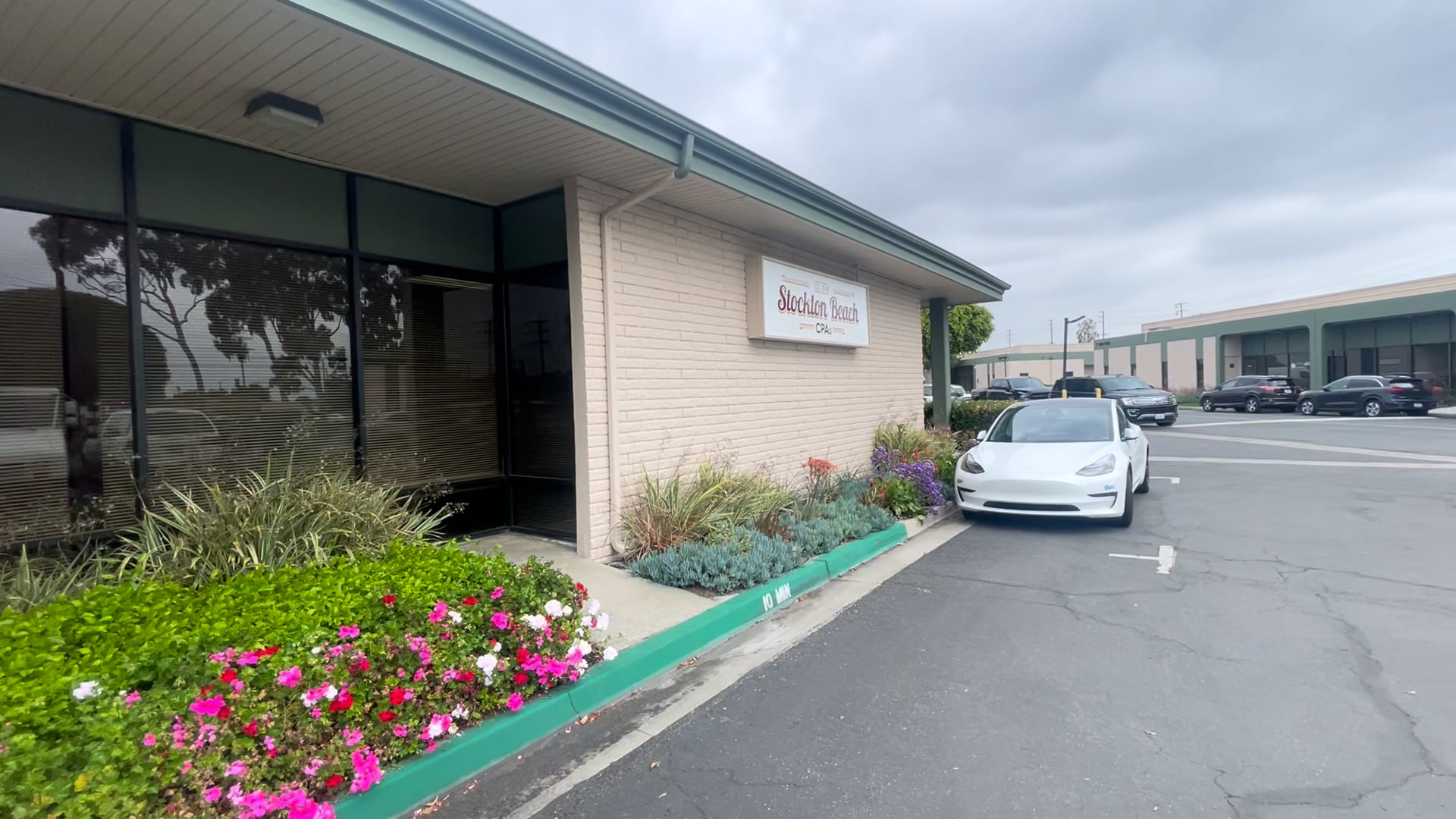 3355 Cerritos Ave Los Alamitos on Vimeo