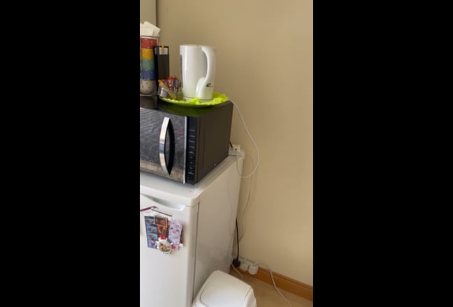  Huge Doubleroom with Private Garden in Town House Main Photo