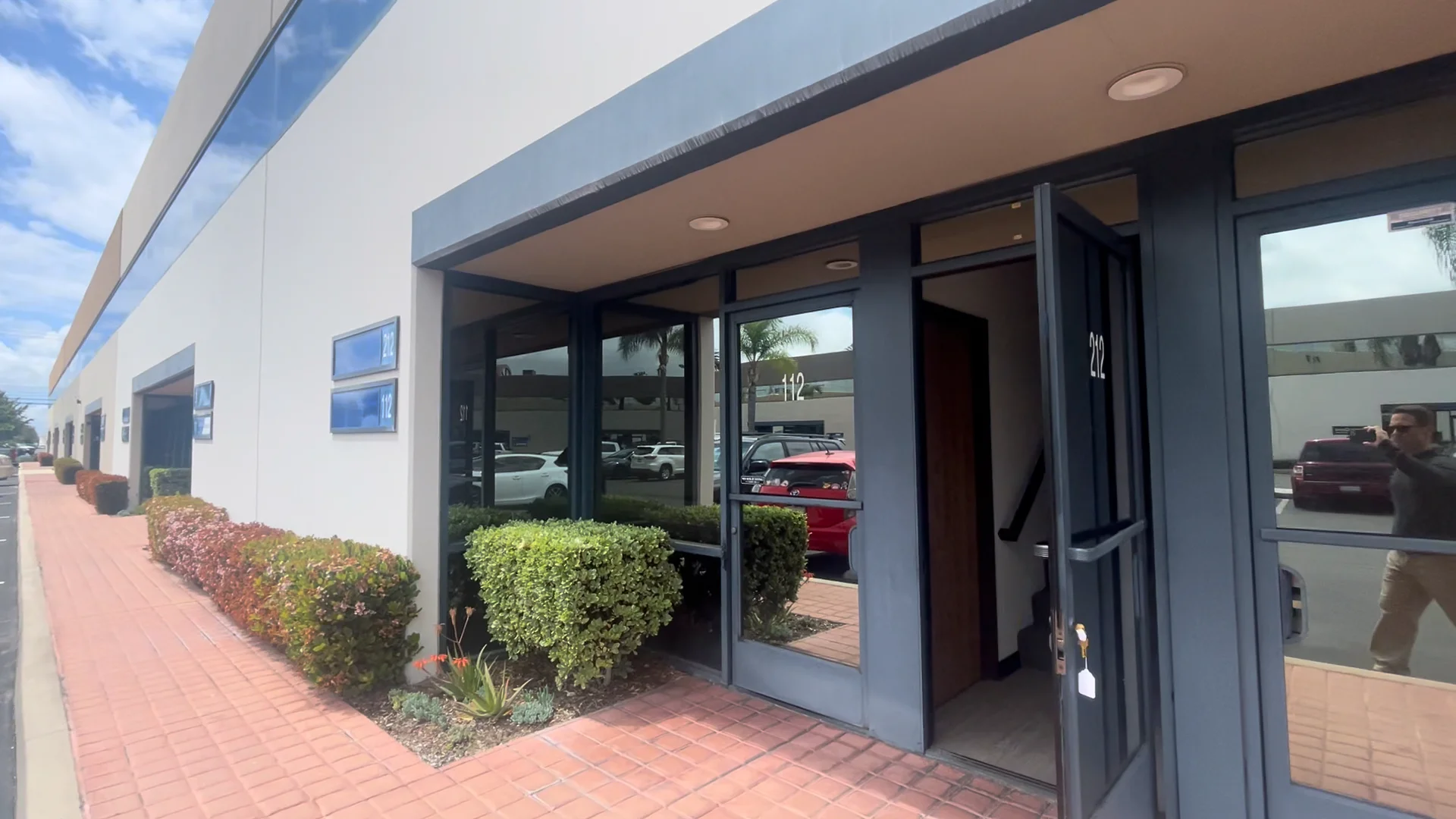 1411 n batavia suite 212 orange california 723 square ft office