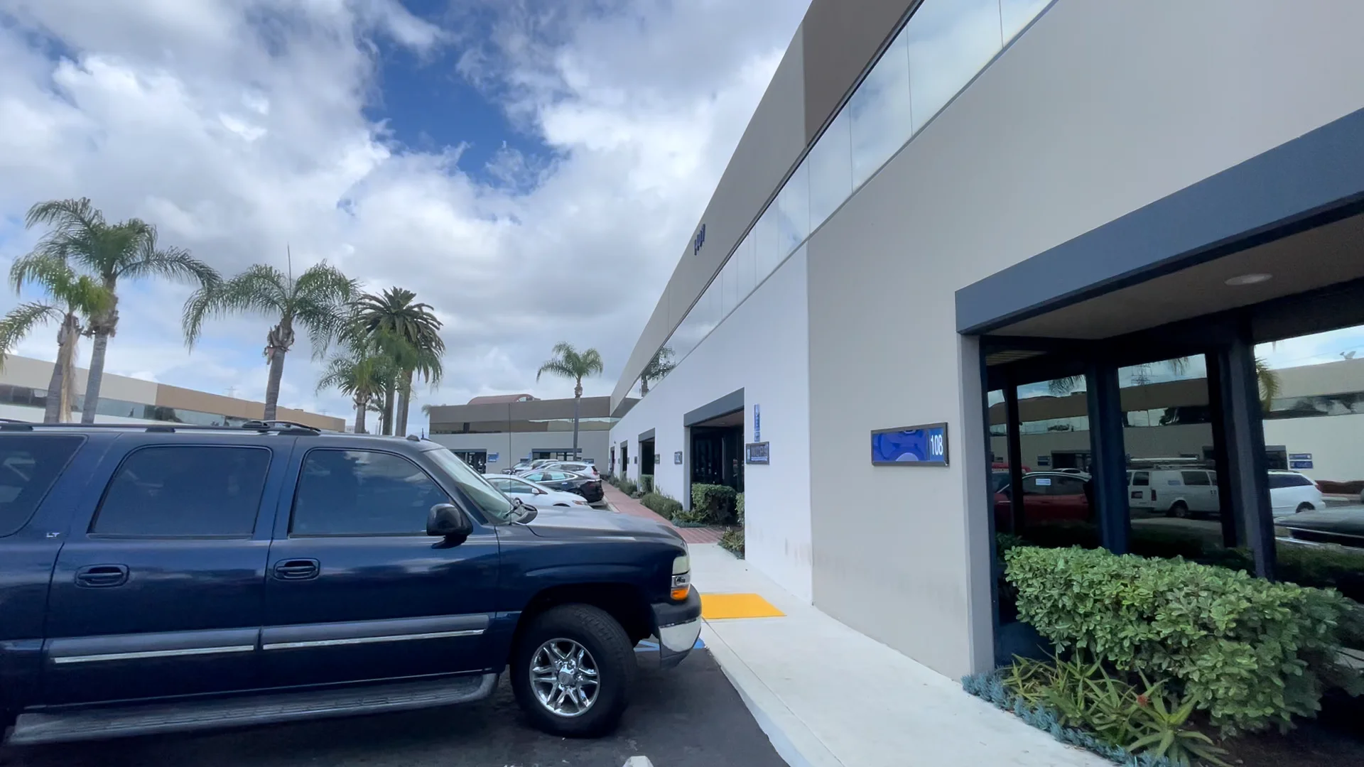 1407 n batavia suite 108 orange california 1 257 square feet of
