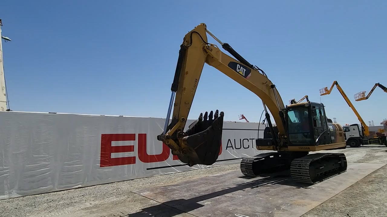 Caterpillar 320D2 Abu Dhabi May 2023 on Vimeo