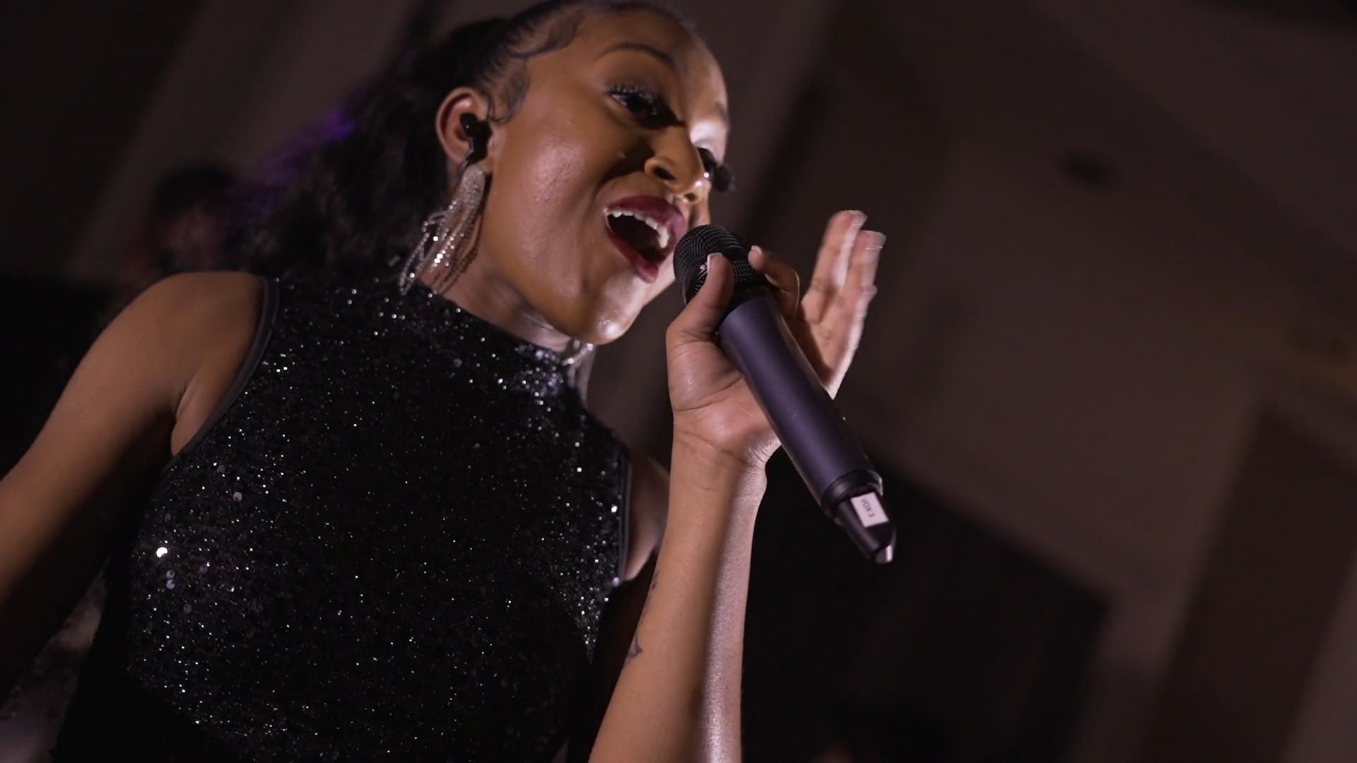 Desiree G sings "Juice"