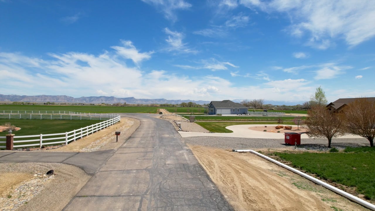 1385-saddle-ridge-lane-loma-81524-Unbranded