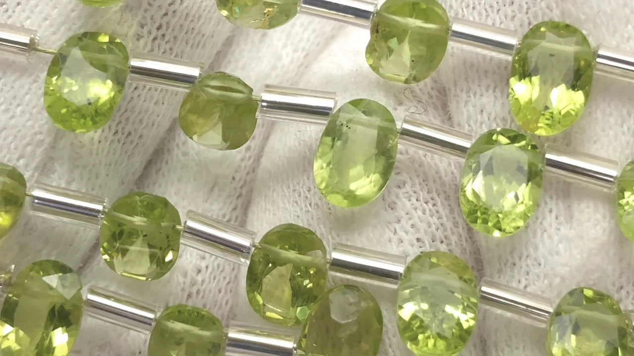 動画】宝石質ペリドットAA++ オーバル ファセットカット 半連/1連(約