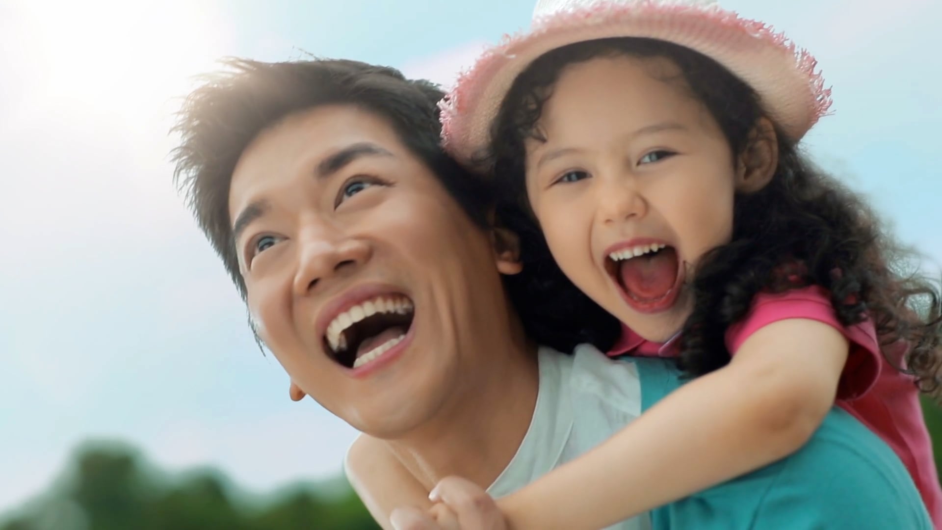 HiPP - Lai Lok Yi 黎諾懿 - Director Version