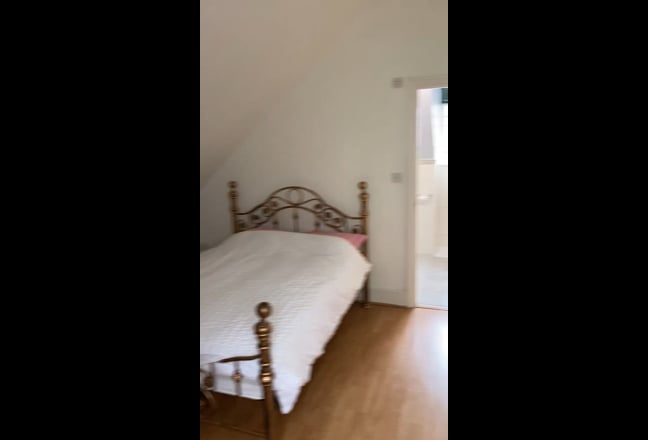 Large rooms Main Photo