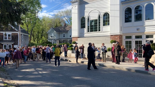Temple Adas Israel's Procession Home