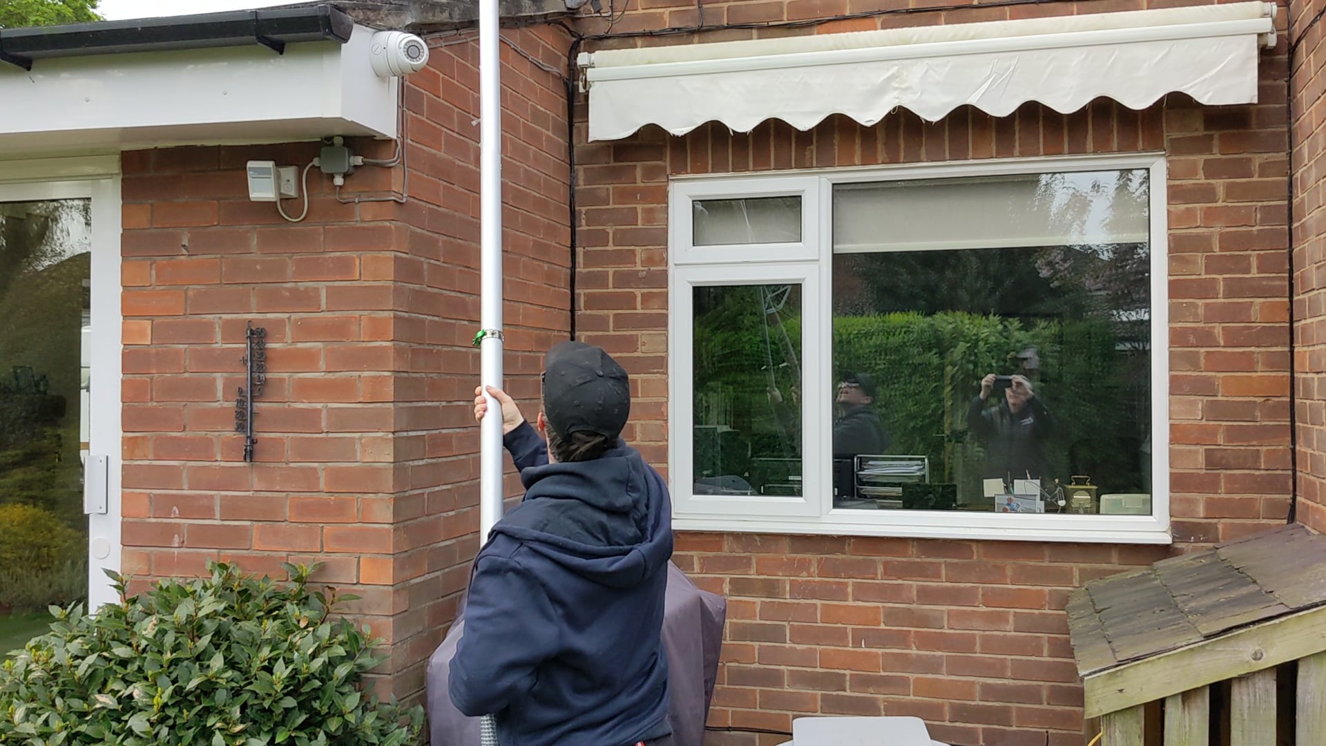 Gutter Cleaning Ellesmere Port on Vimeo