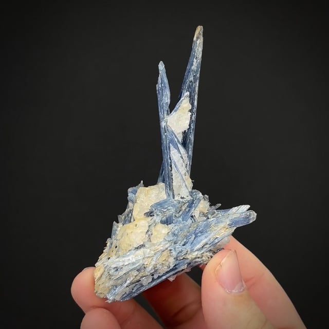 Kyanite with Quartz