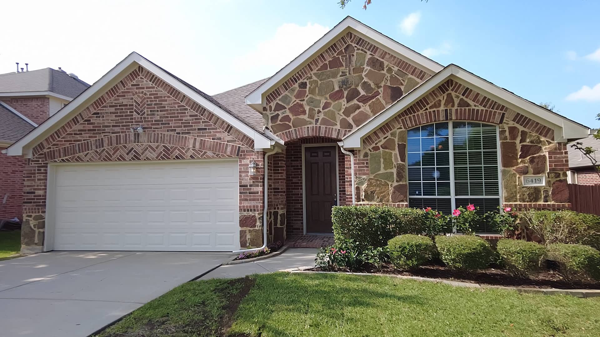 6419 Holly Crest Ln on Vimeo