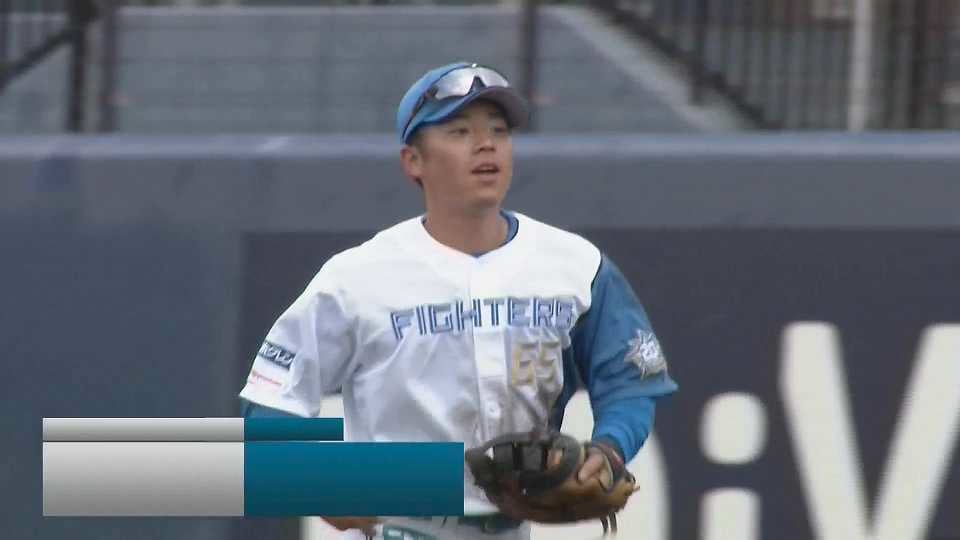 【ファーム】ファイターズ・梅林優貴が一二塁間に飛んだライナー性の打球をナイスキャッチ!!  2023年5月11日 北海道日本ハムファイターズ 対 横浜DeNAベイスターズ
