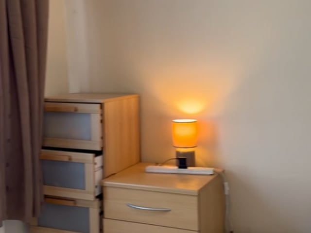 Single Room To Rent.  Main Photo