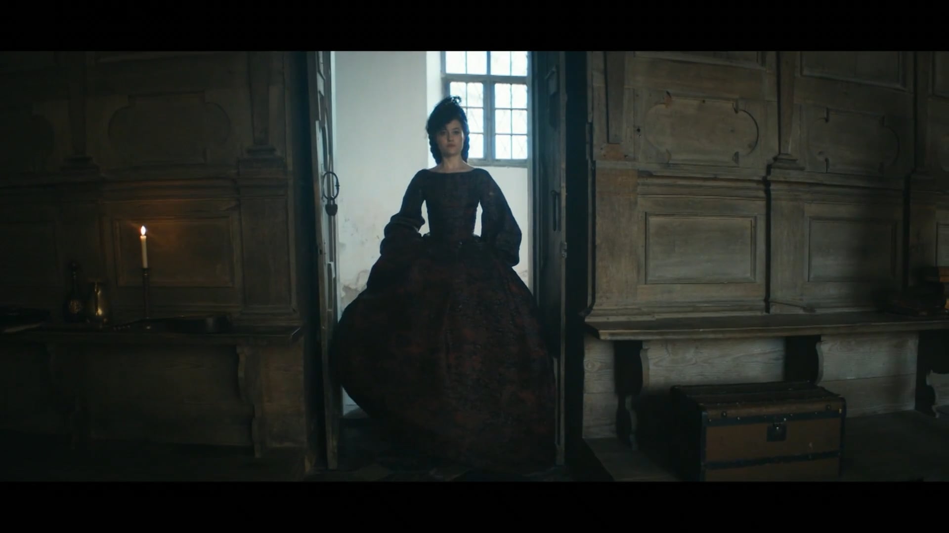 Dominique Devenport SISI 1