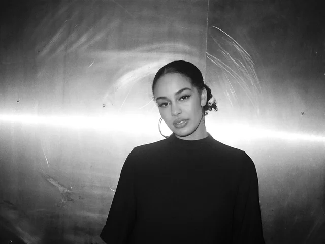 Jorja Smith - Blue Lights (Official Video) 