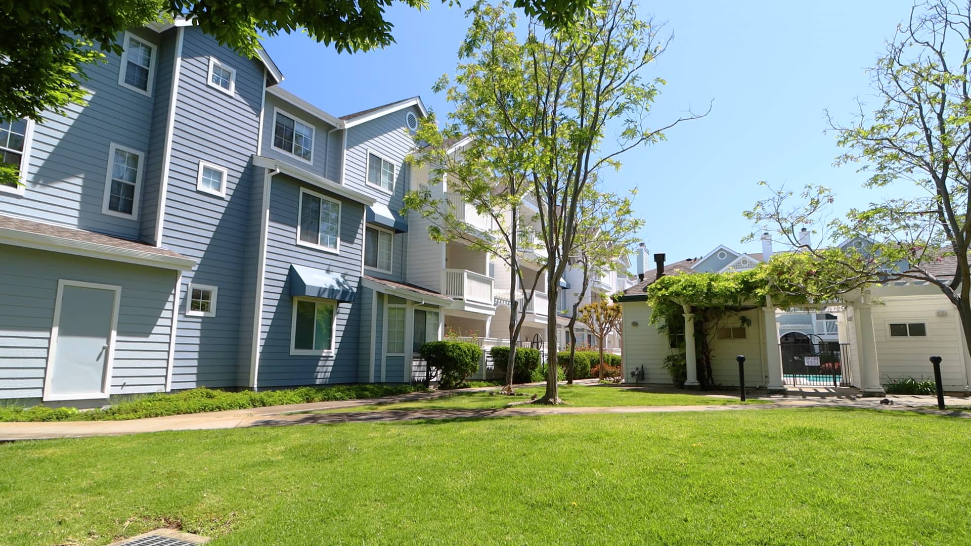 609 Arcadia Terrace 304 Presented by Thuy Do on Vimeo