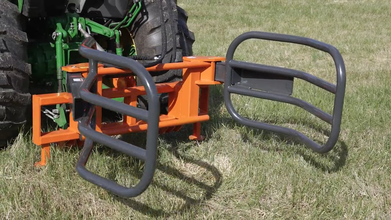 3 Point Round Bale Gripper | Titan Attachments on Vimeo
