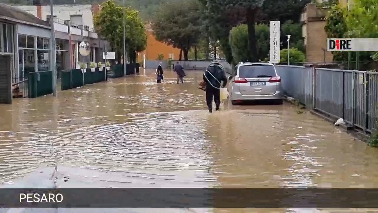 Maltempo, A Pesaro Danni A Case, Aziende E Strade On Vimeo