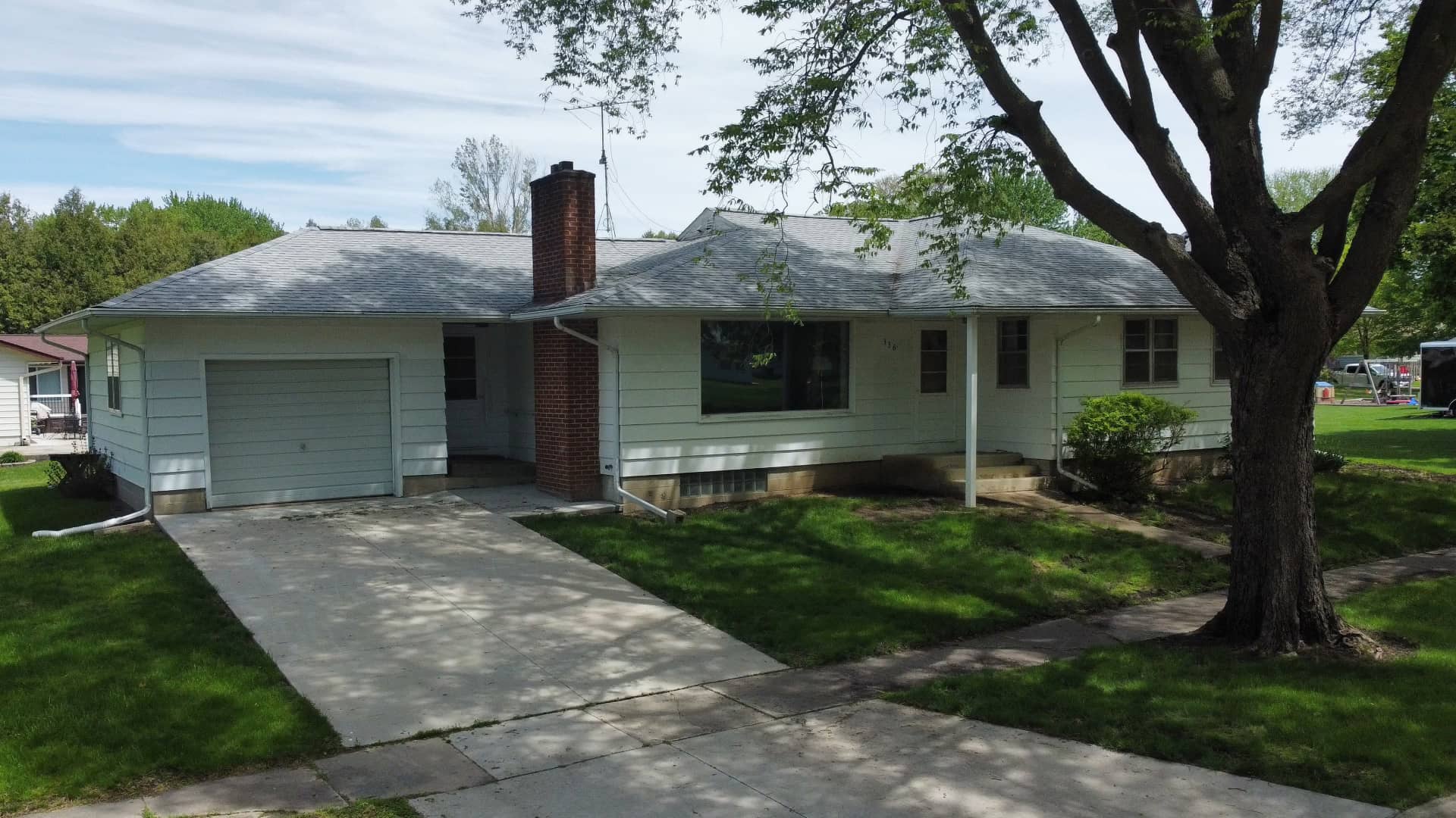SOLD!!! 336 W 3rd St, Readlyn, IA on Vimeo