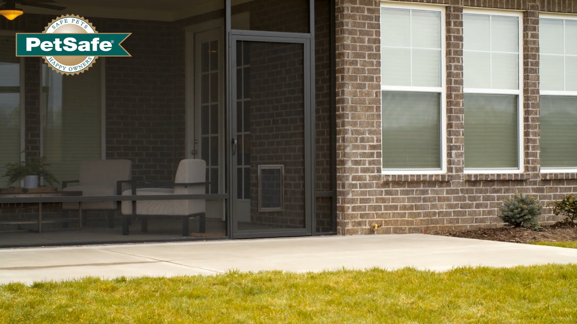 PetSafe_P1ZB11_PetSafe__Large_Screen_Door on Vimeo