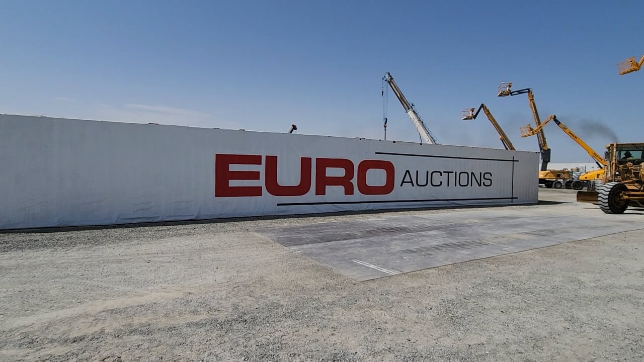 Caterpillar 140H ABu Dhabi September 23 on Vimeo