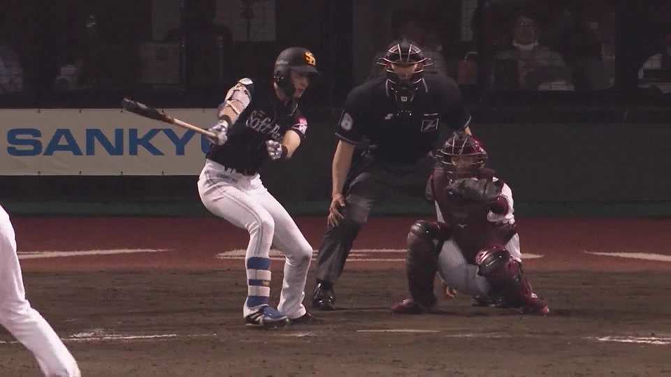 【8回表】打者一巡の猛攻で6得点!! ホークス・周東佑京のタイムリー2ベースヒット!!  2023年5月17日 東北楽天ゴールデンイーグルス 対 福岡ソフトバンクホークス