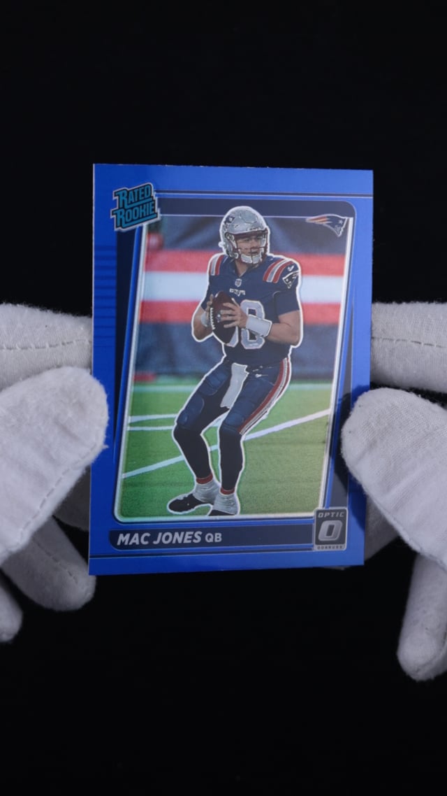 Mac Jones 2021 Donruss Optic Preview - Holo #P-255 Price Guide - Sports  Card Investor