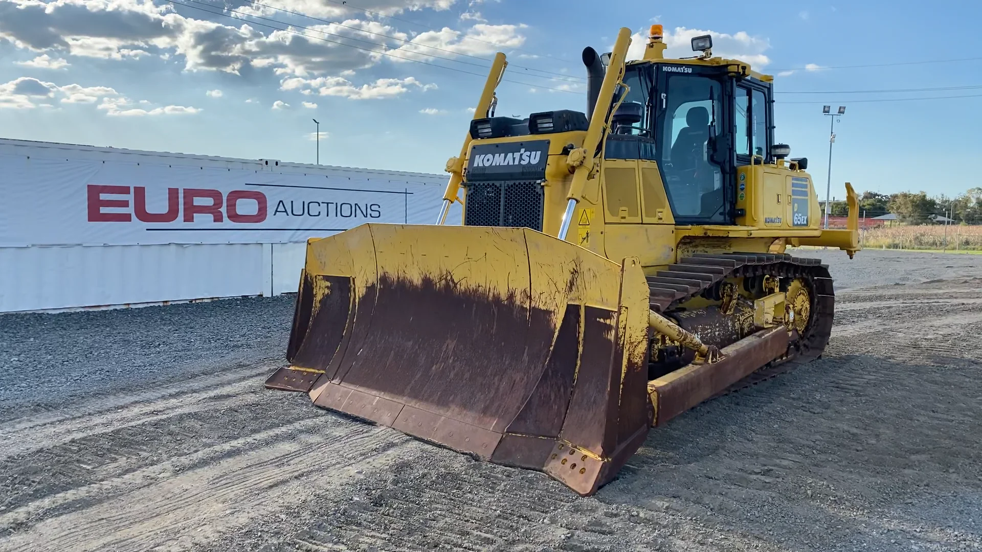komatsu-d65ex-18-brisbane-june-23-on-vimeo