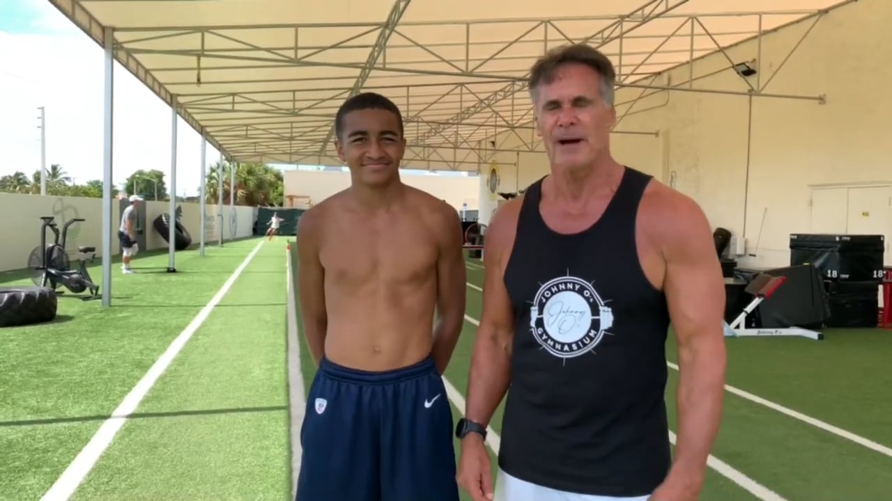 Julius Baker x Johnny Olsen Interview 2021 - Johnny Os Gymnasium on Vimeo