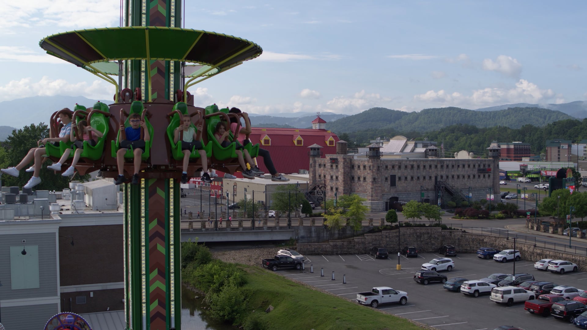 Treefall_Ride_Highlight_The_Island