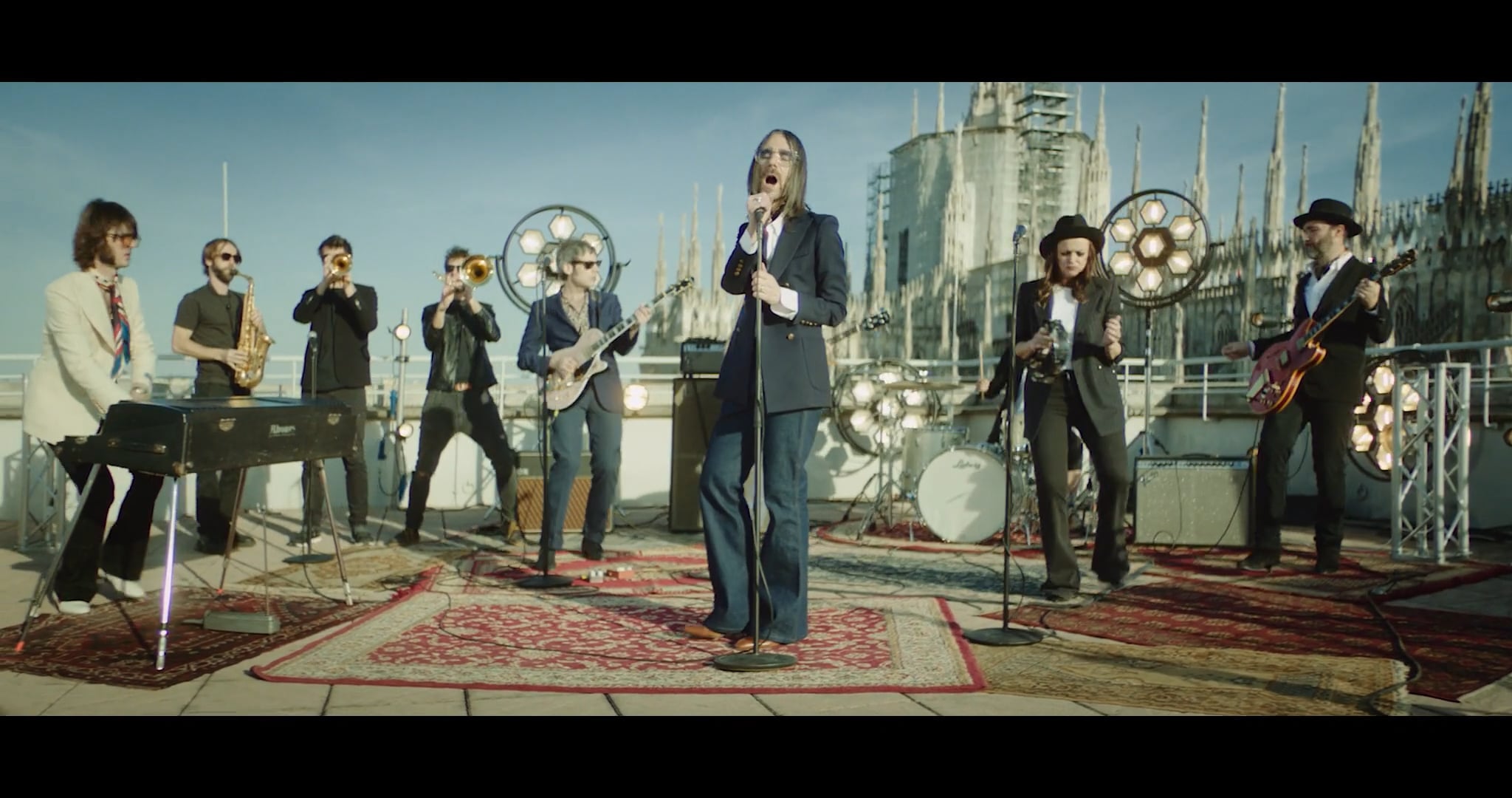 Baustelle Milano è la metafora dell'amore (Official Video) on Vimeo