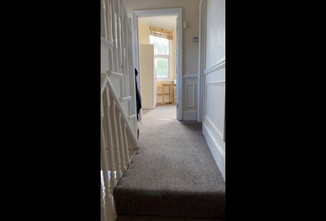 Large room|West Ken\Fulham|Lovely flatmates! Main Photo