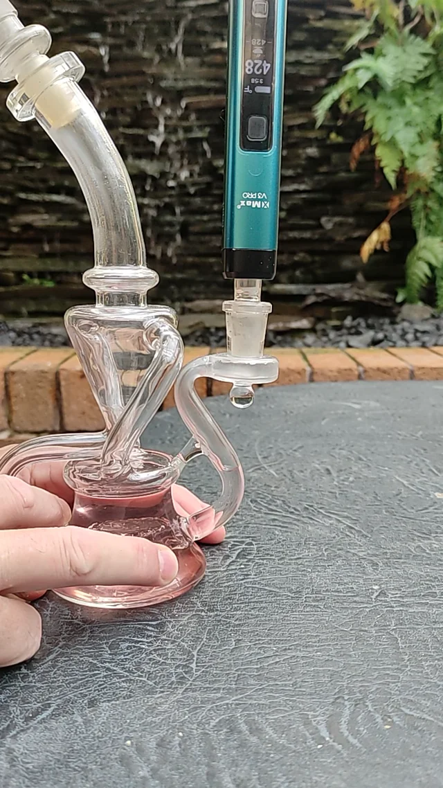 Glass Bubbler for XMax V3 Pro by XMax – VGoodiEZ