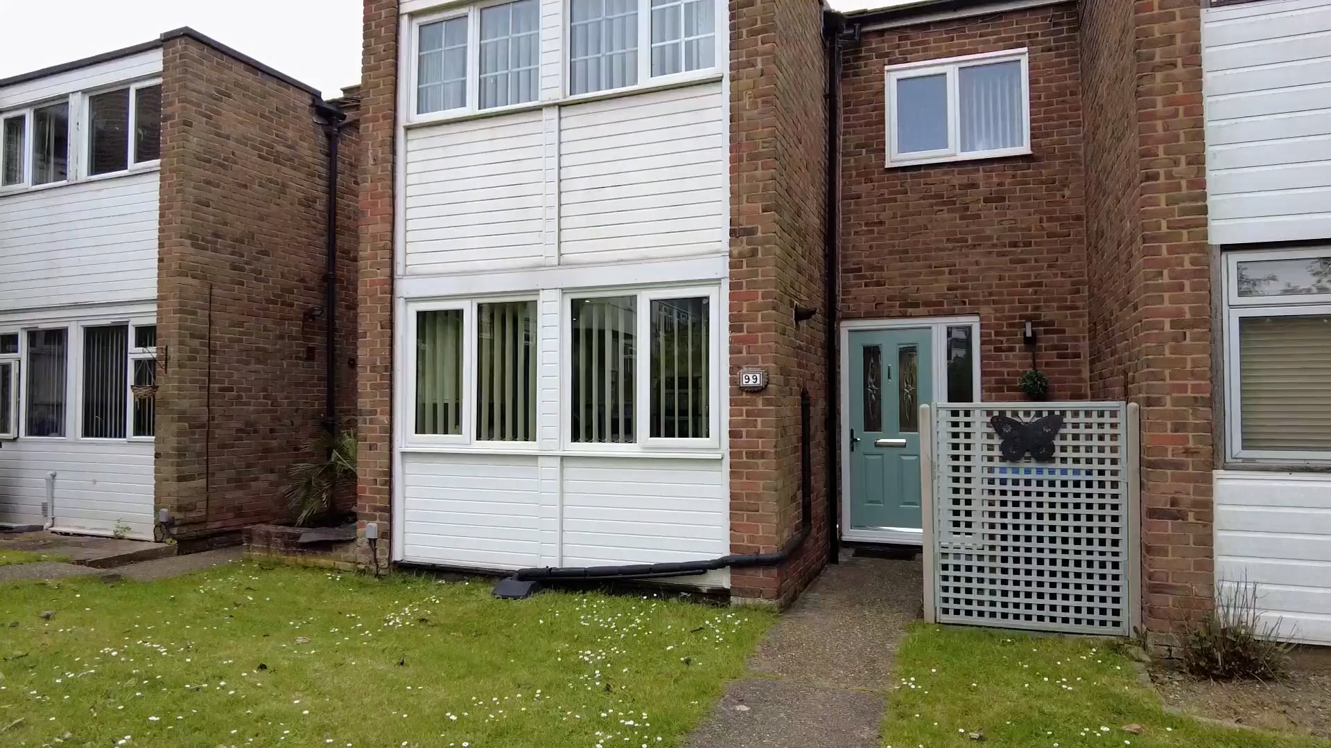 Virtual Viewing of Altham Grove, Harlow, 3 bedroom Mid Terraced House For Sale from haart estate