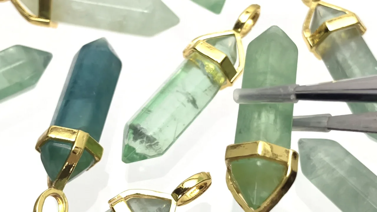 グリーンフローライト ダブルポイント ペンダントトップ32×8×8mm