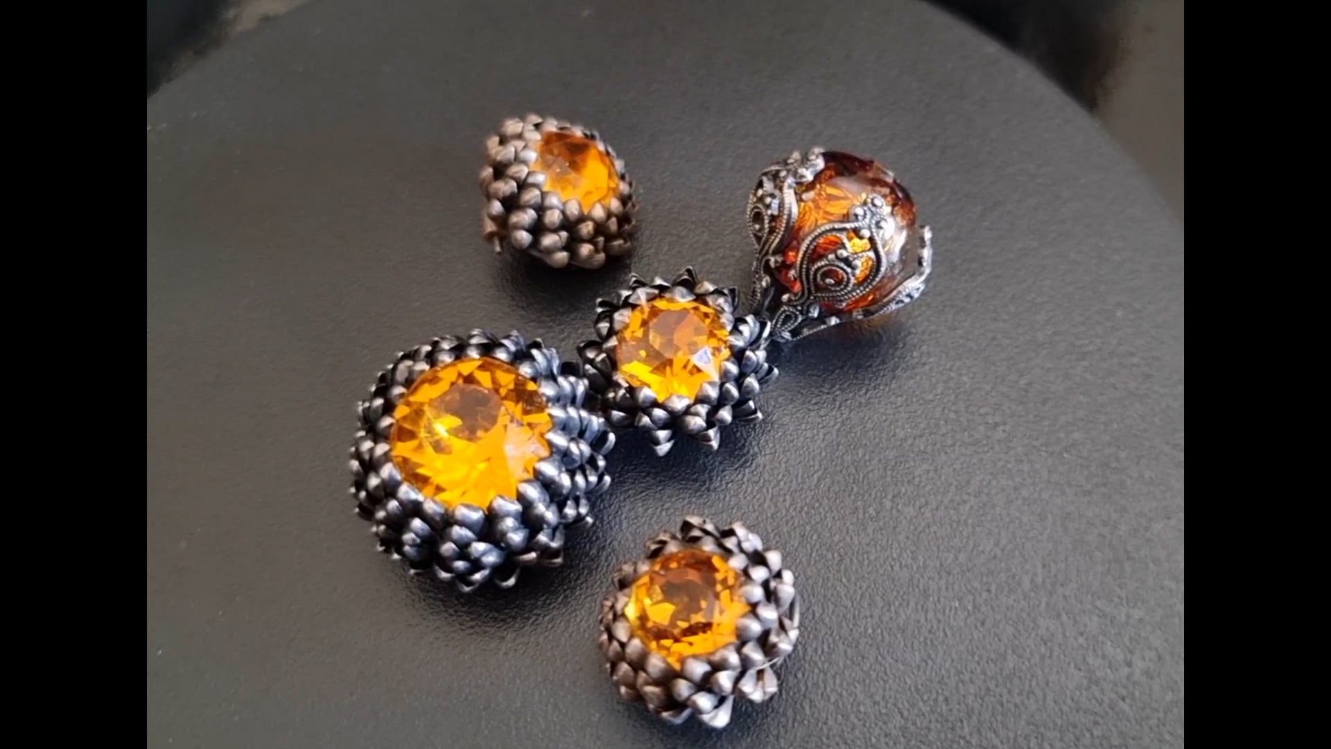 Boucles D'Oreilles Vintage CIS Zoltowska - Verre Bleu - Clips - Fabriqué En France - Bijou Ancien Et Artistique