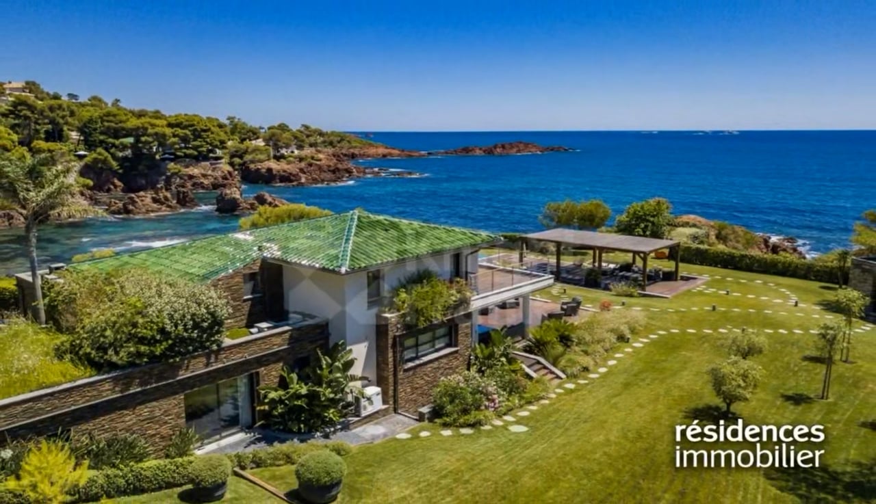 THÉOULESURMER MAISON A VENDRE 11 000 000 € 355 m² 10 pièce(s