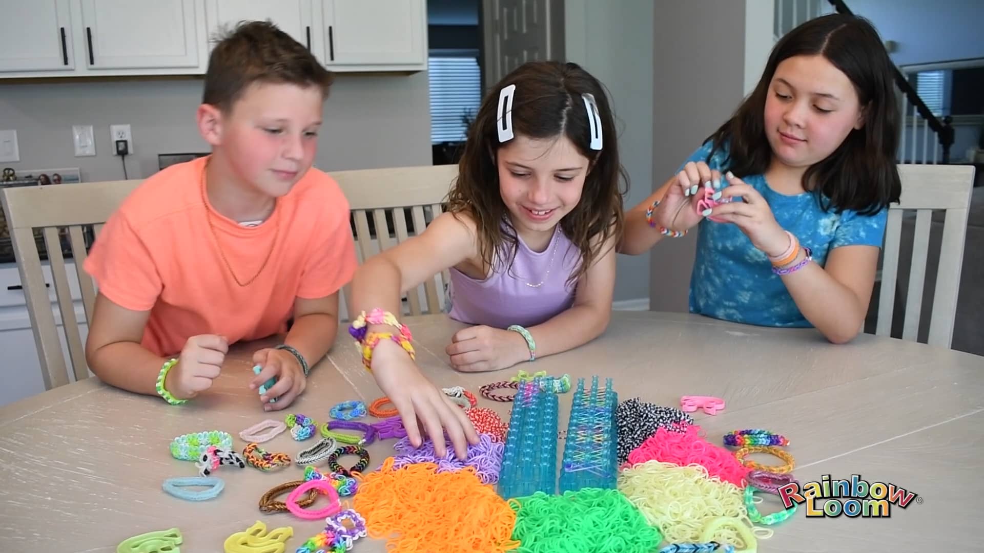 Rainbow Loom 45 Second Commercial on Vimeo