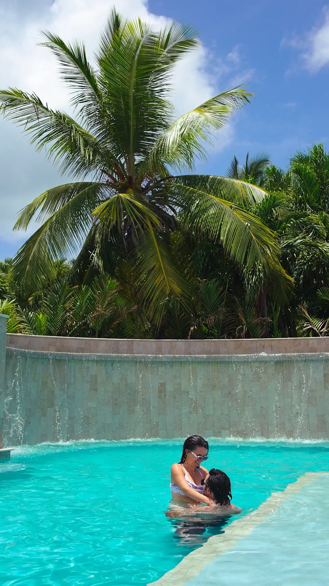 Verandah Main Pool Ledge on Vimeo