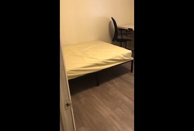 Newly renovated large furnished room close to njcu Main Photo