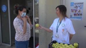 Pomes a canvi de cigarretes per deixar de fumar 