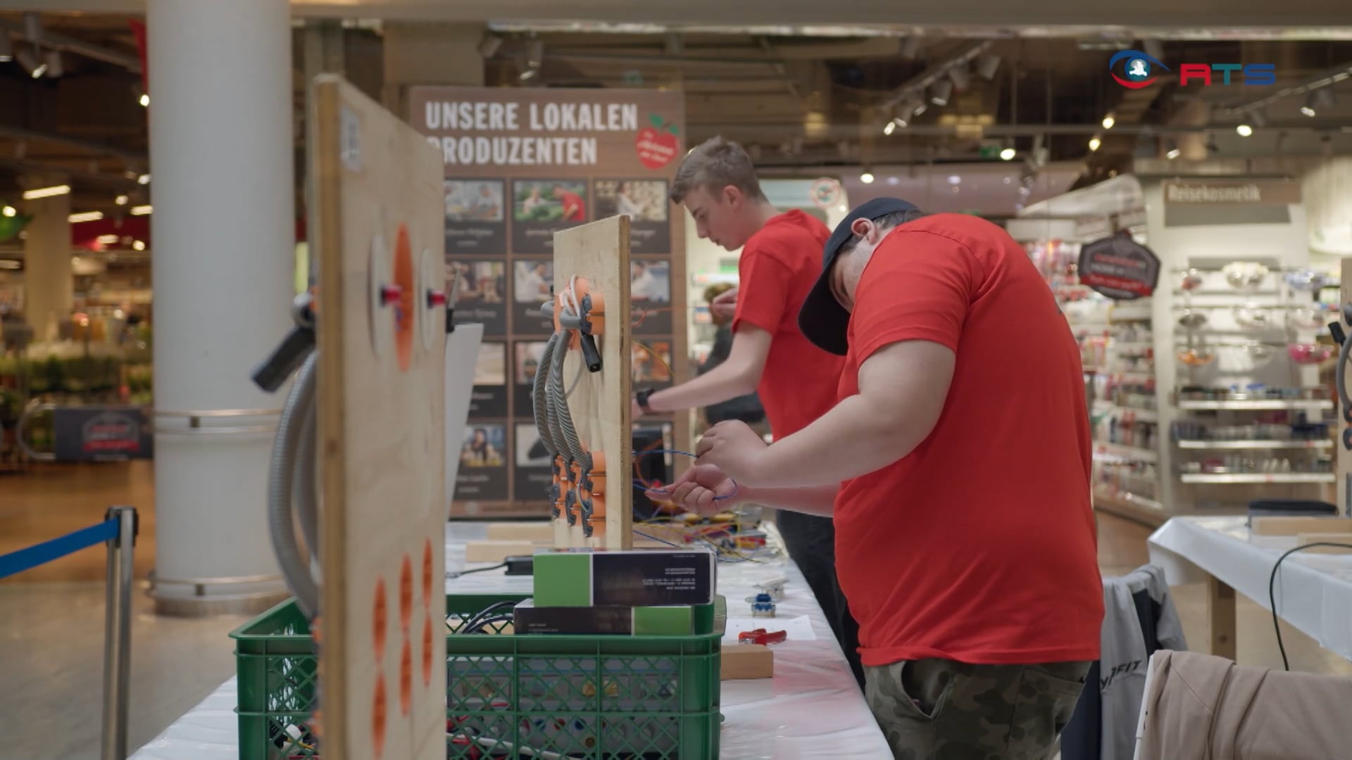 leistungsstarke-jugend-poly-schueler-ermitteln-die-besten-handwerker-in-einem-landesweiten-wettbewerb