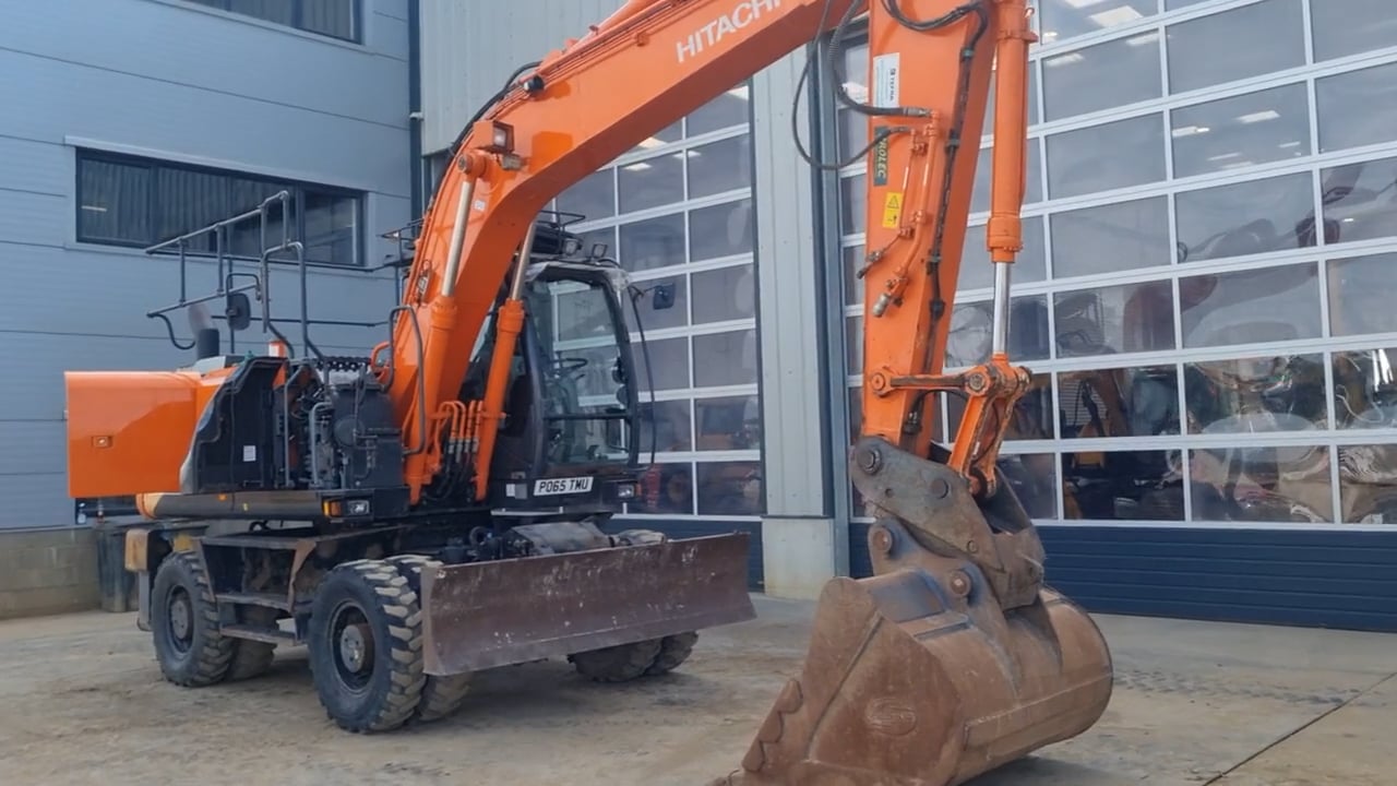 Hitachi ZX170W-5B - Leeds June 23 on Vimeo