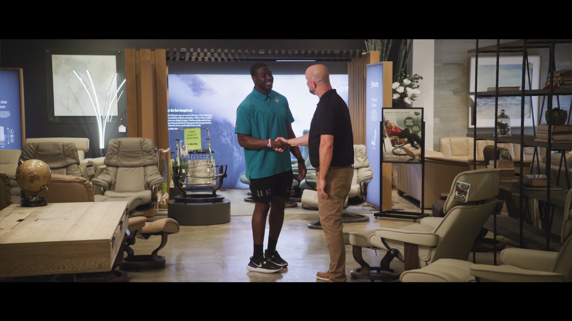 Woodchucks Community video Under 2 min