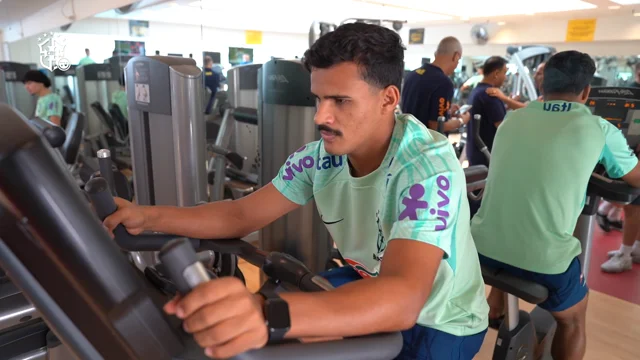 Jogadores correm até 11km por partida de futebol · GinasticShop -  Assistência Técnica de Fitness do Brasil