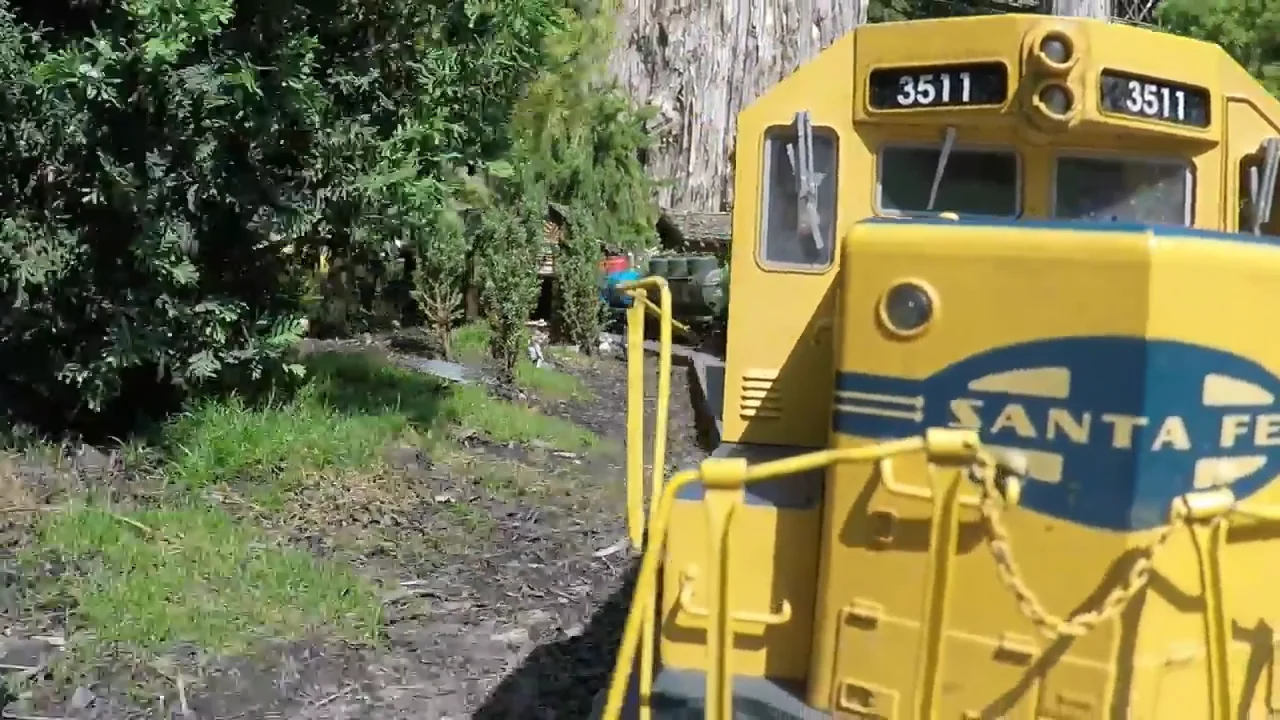 LEGO G-Scale train? - Bricks, image size:1280x720