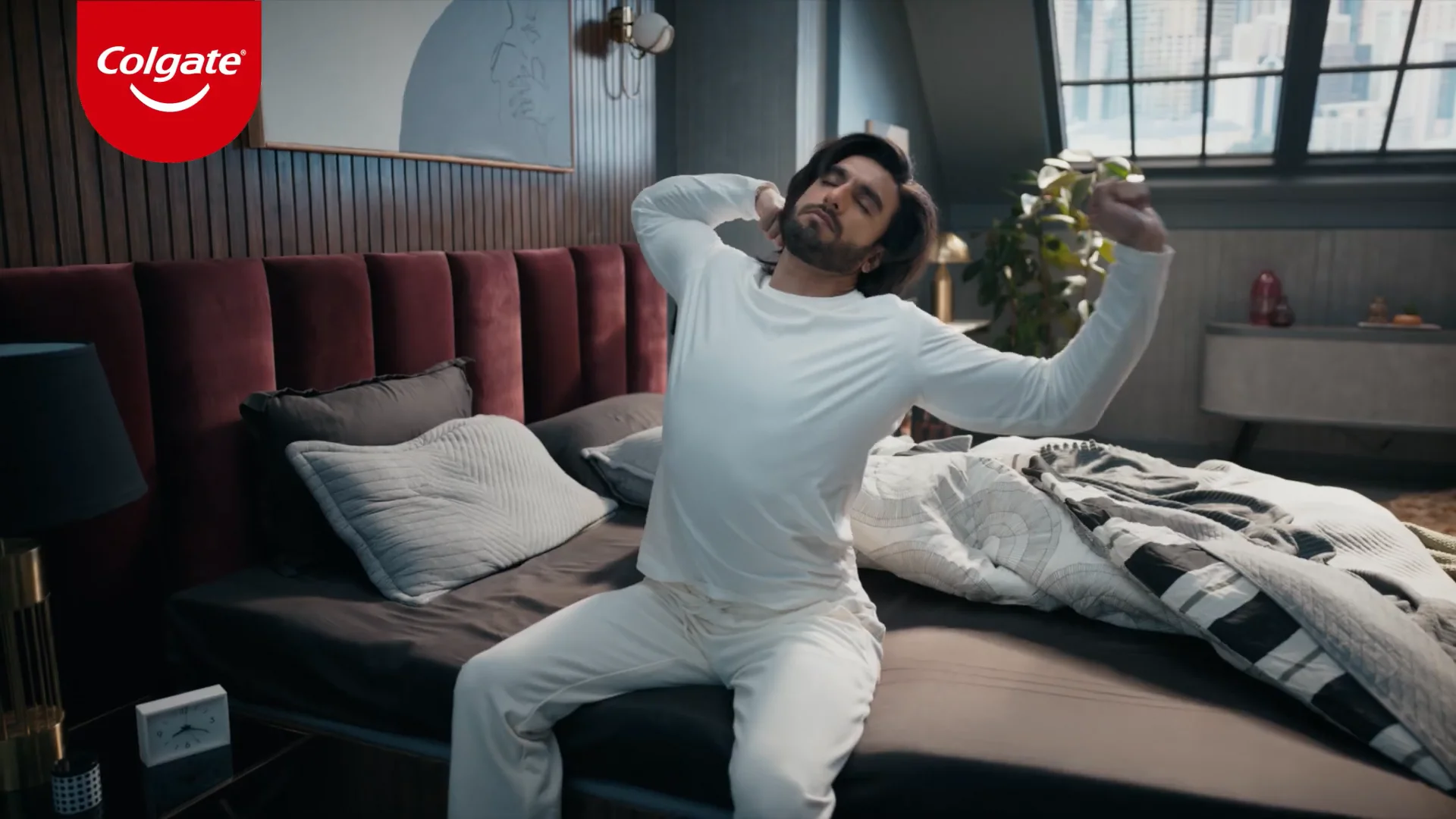 Colgate Maxfresh Charcoal feat. Ranveer Singh on Vimeo