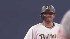 【3回裏】バファローズ・森友哉 センターの頭上を超す2点タイムリー2ベースヒットで先制!!  2023年6月6日 オリックス・バファローズ 対 読売ジャイアンツ