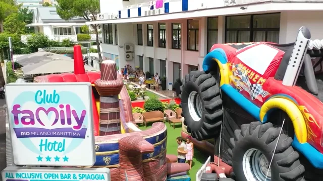 Hotel Villaggio con area giochi per bambini interna e all'aperto Milano  Marittima - Club Family Hotel Village Milano Marittima