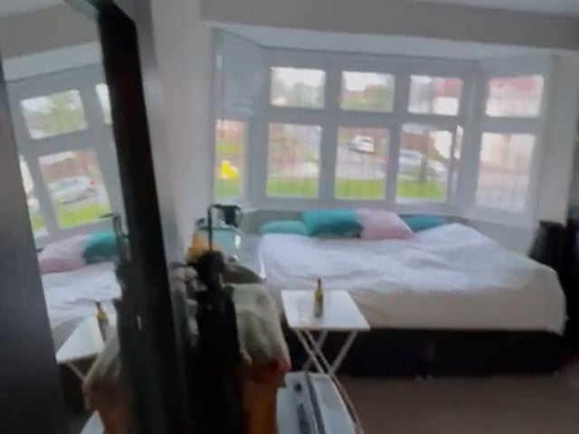 Video 1: double room