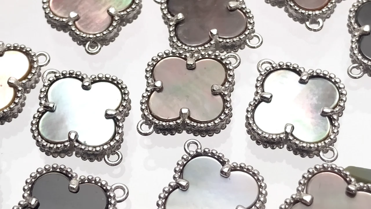 ブラックシェル フラワー型チャーム11×11mm 【両カン】 シルバー925製